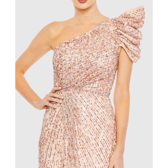NWT | Mac Duggal 5622 Pink Embellished Puff One Shoulder Gown | Sz 6 - Picture 3 of 3